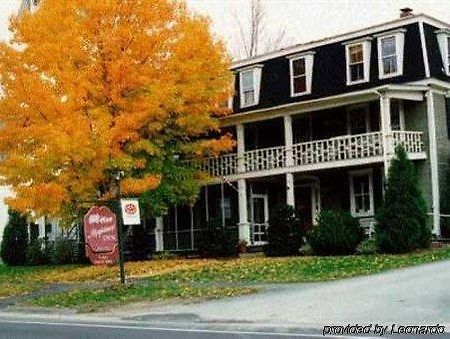 Peterborough Maplehurst Inn المظهر الخارجي الصورة