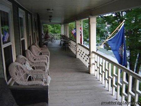 Peterborough Maplehurst Inn المظهر الخارجي الصورة