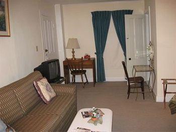 Peterborough Maplehurst Inn المظهر الخارجي الصورة